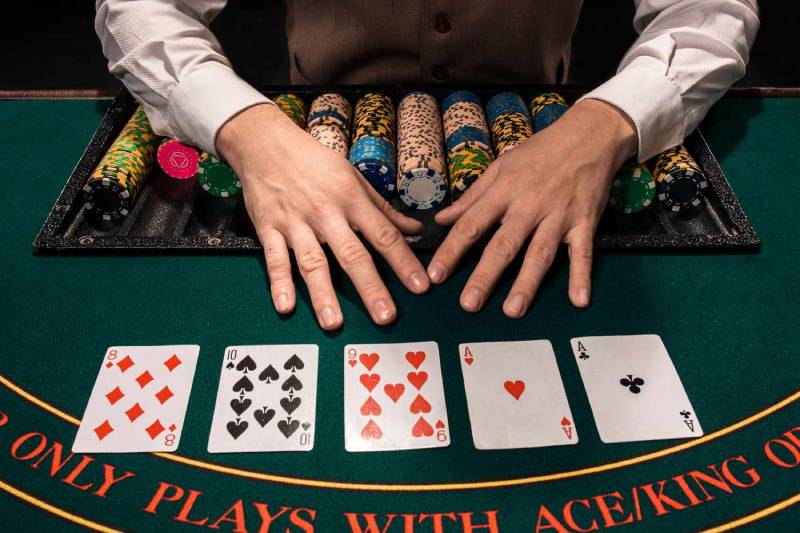 Hiểu đúng về “đọc bài” trong Poker